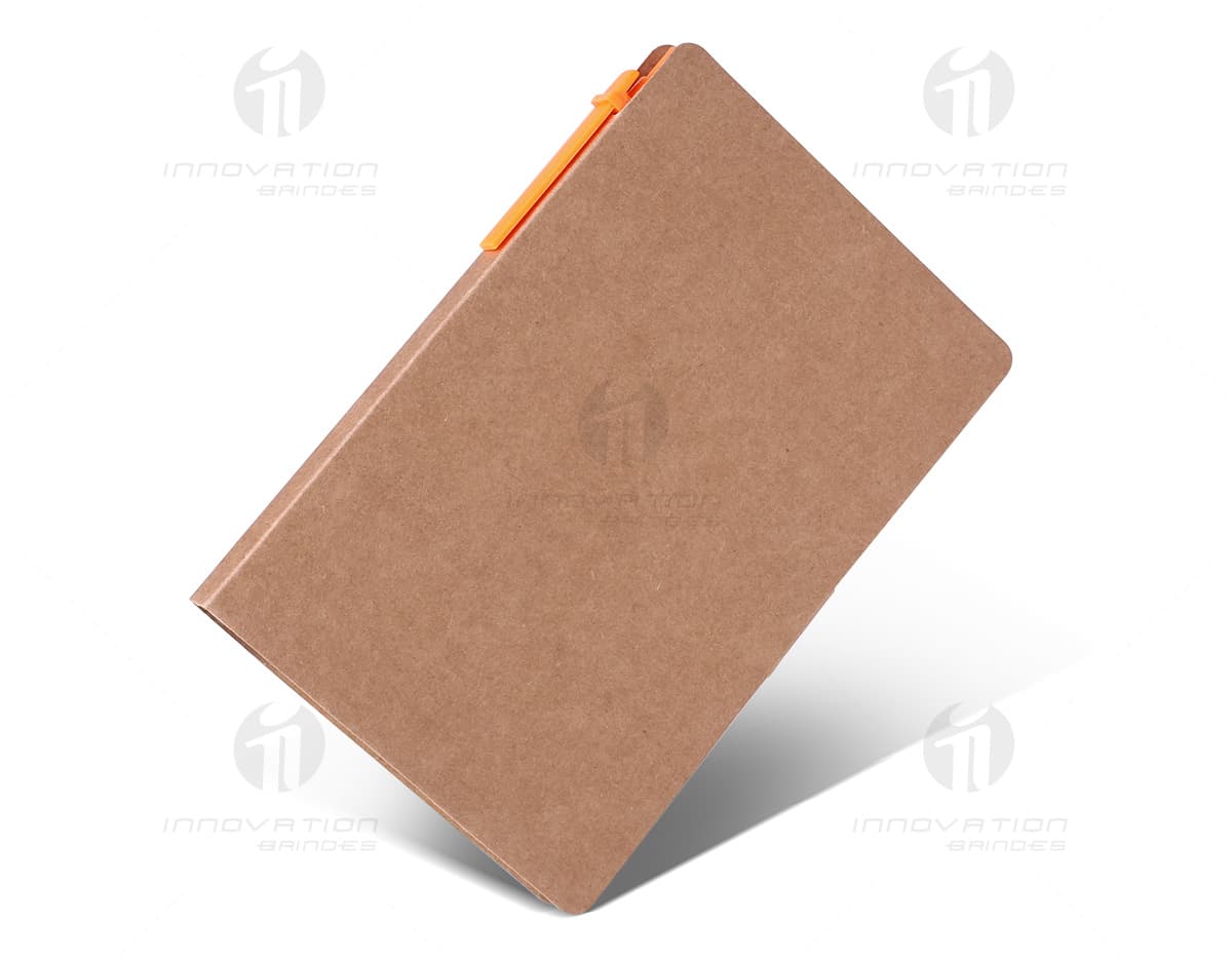 Bloco Ecológico Kraft c/ Autoadesivos em formato retangular, de cor marrom. Inclui várias folhas de papel reciclado e autoadesivos coloridos na parte superior. Bloco Ecológico Kraft c/ Autoadesivos em formato retangular, de cor marrom. Inclui várias folhas de papel reciclado e autoadesivos coloridos na parte superior.