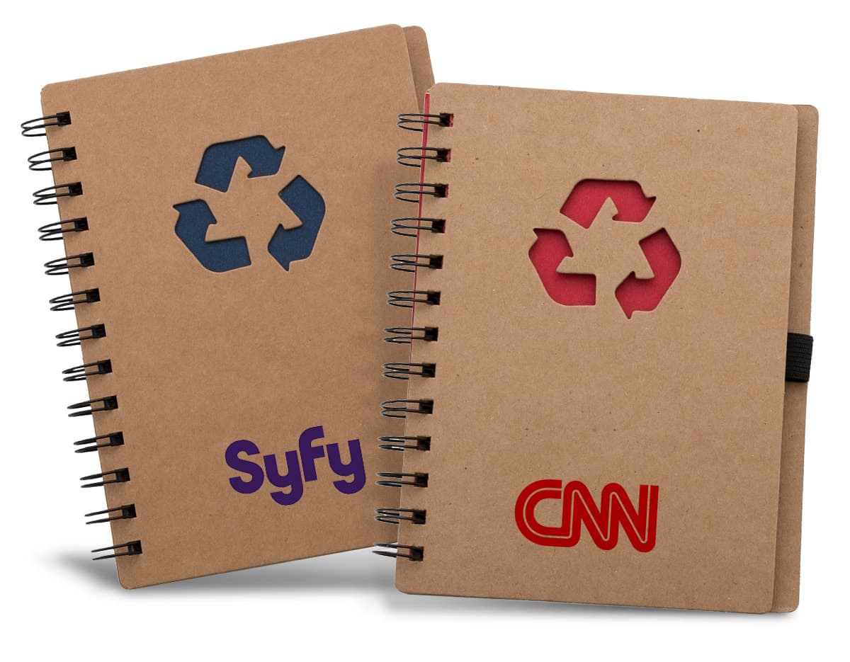 Imagem de um bloco ecológico com capa reciclada, sendo exibida em destaque. Imagem de um bloco ecológico com capa reciclada, sendo exibida em destaque.