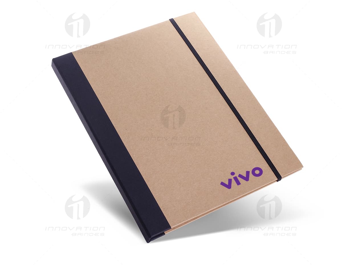Embalagem para pastas A4 em plástico transparente, com capacidade para armazenar até 100 folhas. Embalagem para pastas A4 em plástico transparente, com capacidade para armazenar até 100 folhas.