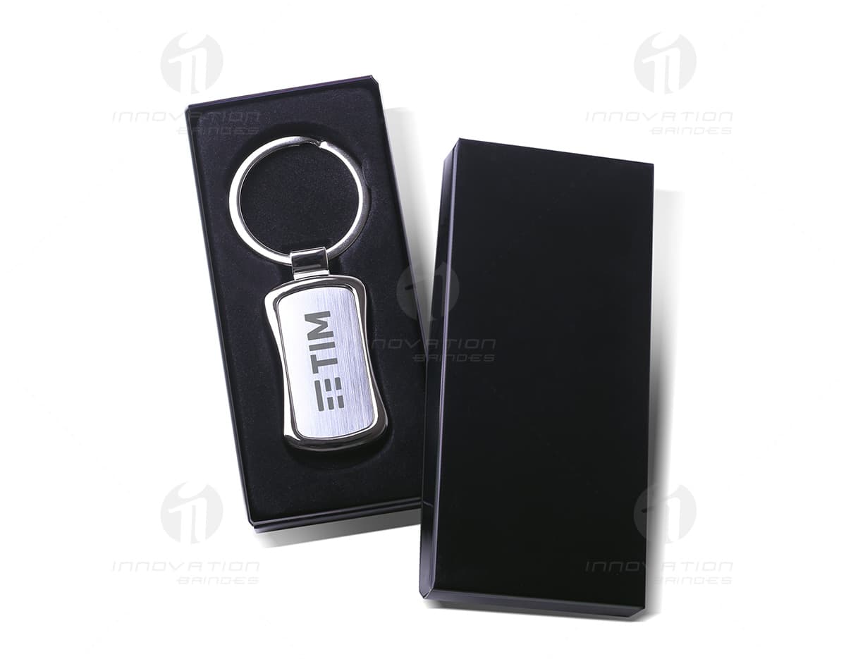 Kit com 6 porta copos em diferentes cores e formatos, feitos de material resistente e antiderrapante. Kit com 6 porta copos em diferentes cores e formatos, feitos de material resistente e antiderrapante.