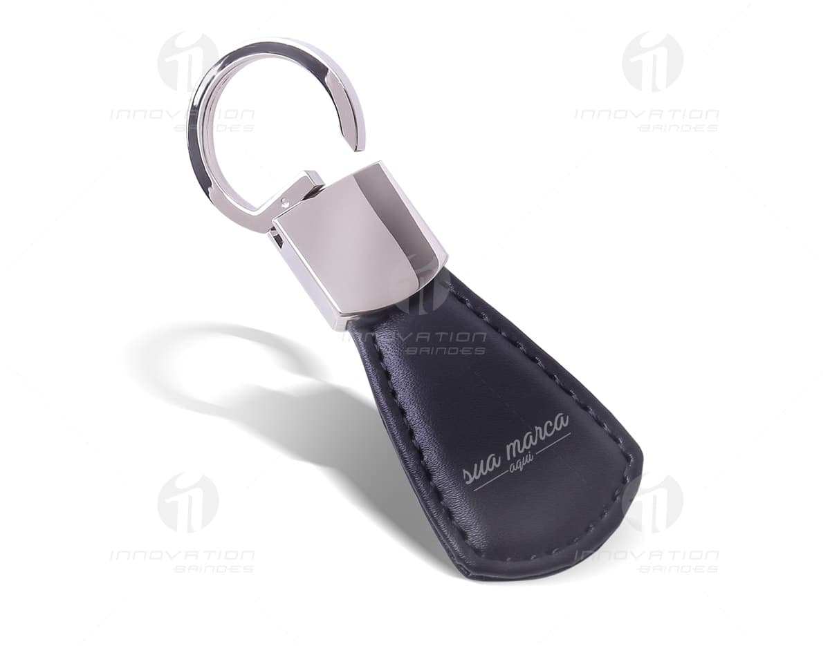 Embalagem plástica para pen drive 3D, design moderno e vazia. Embalagem plástica para pen drive 3D, design moderno e vazia.