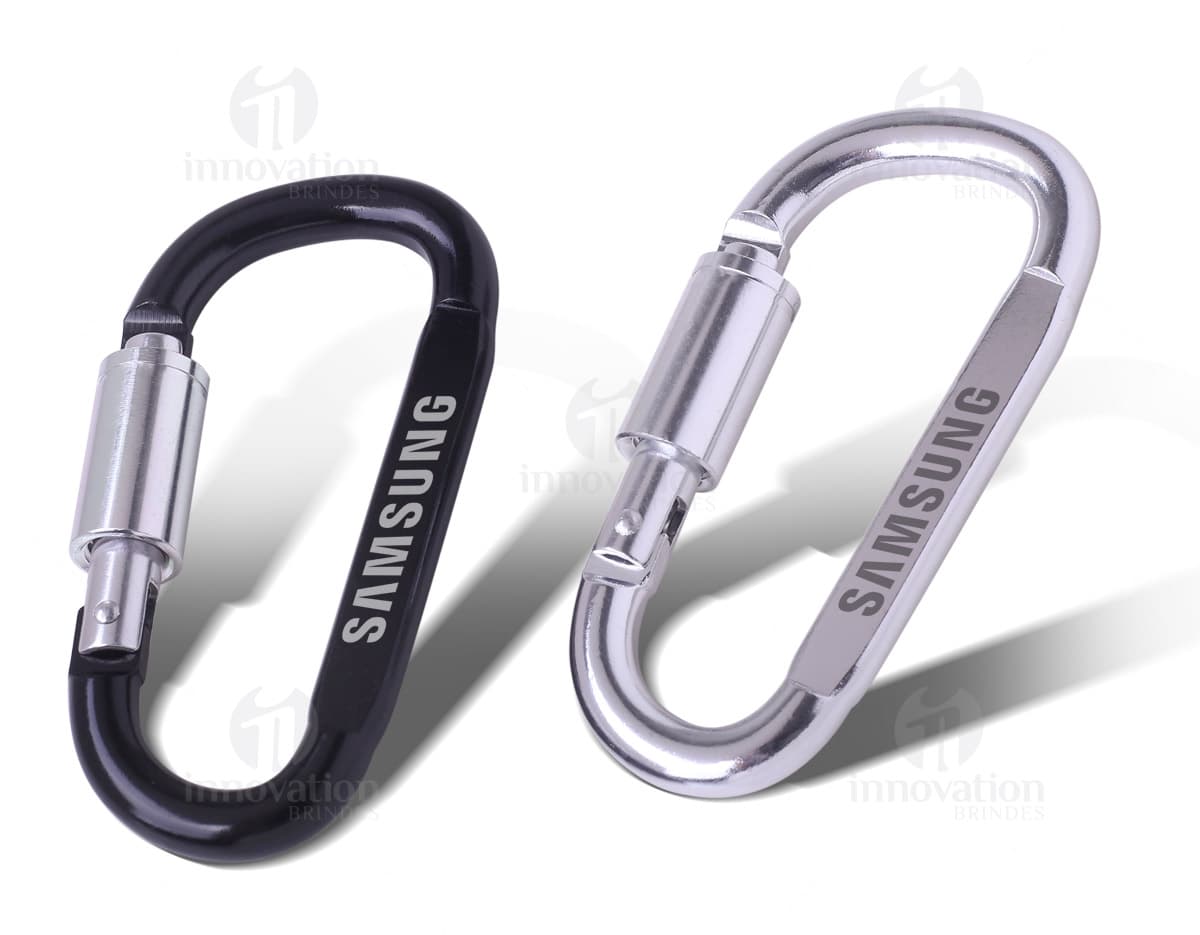 Chaveiro de metal com design robusto e resistente, ideal para proteger chaves e objetos importantes. Possui fechadura segura, garantindo a segurança do usuário. Ótima opção para guardar chaves de casa, carro, escritório, entre outros. Chaveiro de metal com design robusto e resistente, ideal para proteger chaves e objetos importantes. Possui fechadura segura, garantindo a segurança do usuário. Ótima opção para guardar chaves de casa, carro, escritório, entre outros.