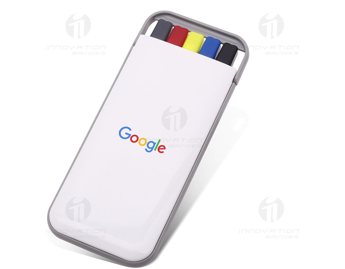 Kit com 6 porta copos em formato quadrado e cores variadas. Kit com 6 porta copos em formato quadrado e cores variadas.