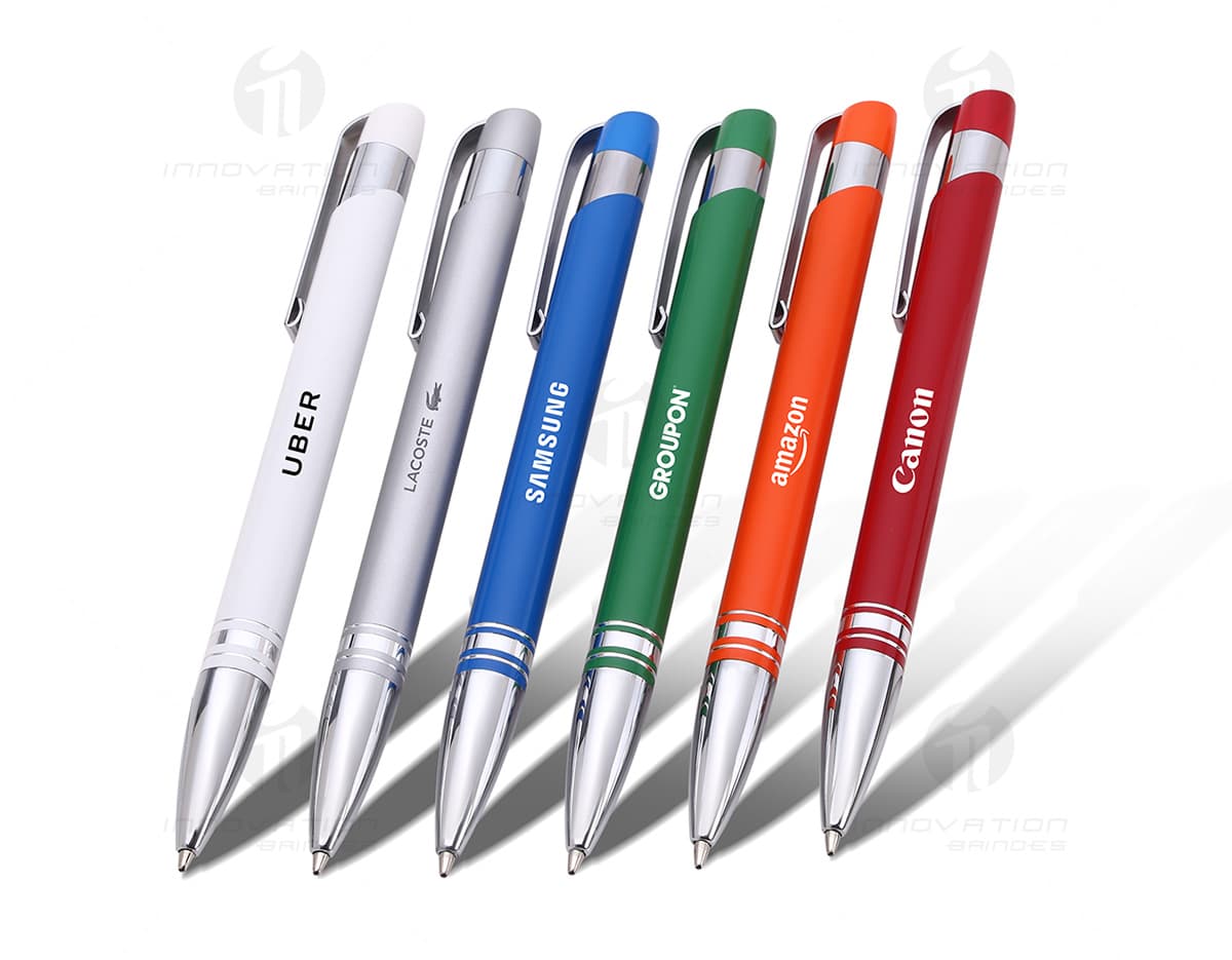 Kit com 6 porta copos em formato quadrado, feitos de madeira com estampas coloridas de paisagens naturais. Cada porta copo possui proteção antiderrapante na parte inferior. Kit com 6 porta copos em formato quadrado, feitos de madeira com estampas coloridas de paisagens naturais. Cada porta copo possui proteção antiderrapante na parte inferior.