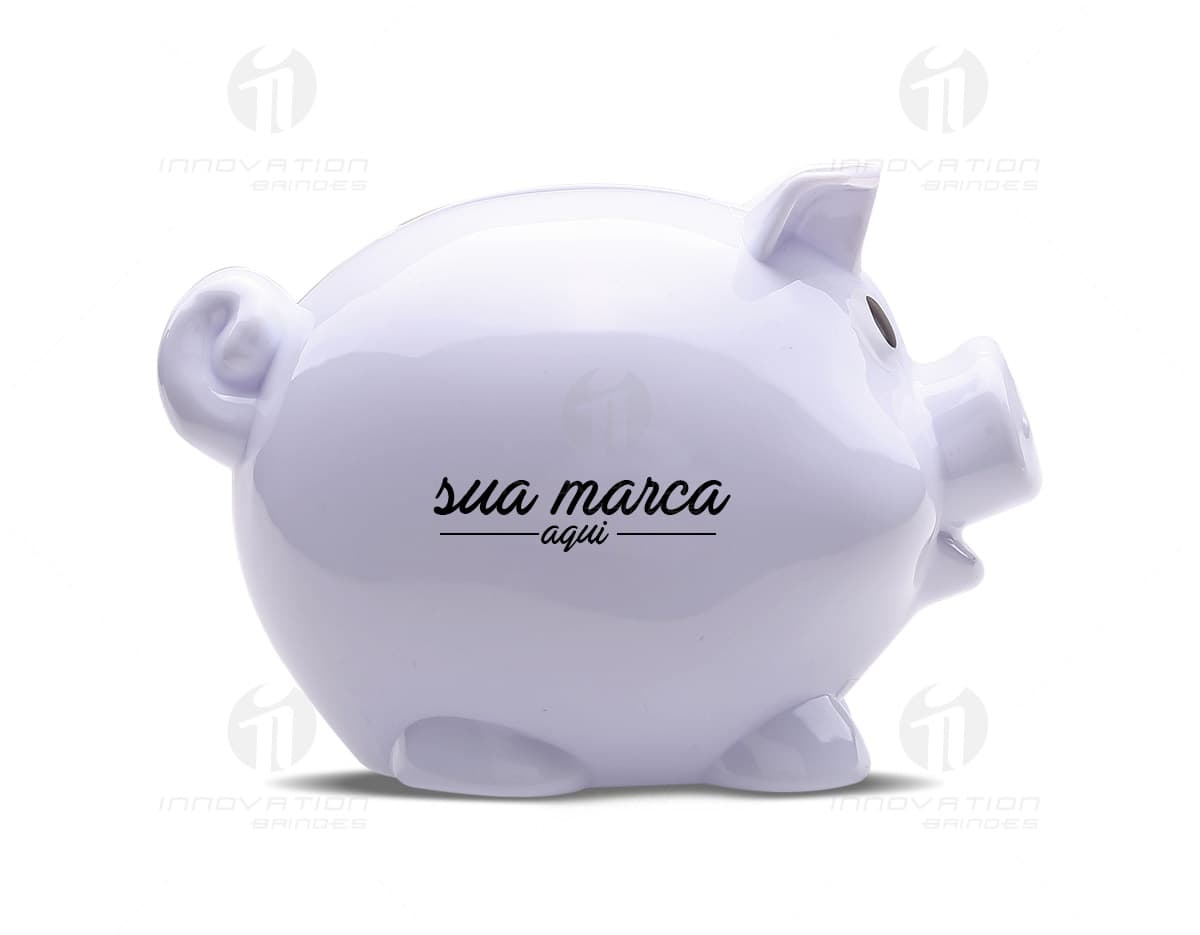 Kit com 6 porta copos em formato quadrado, cada um com estampa diferente. As estampas incluem padrões geométricos, florais e abstratos em tons de azul, verde e laranja. Os porta copos são feitos de material resistente e possuem uma camada de proteção para evitar danos causados pelo calor dos copos. Perfeitos para decorar e proteger a mesa durante refeições e encontros. Kit com 6 porta copos em formato quadrado, cada um com estampa diferente. As estampas incluem padrões geométricos, florais e abstratos em tons de azul, verde e laranja. Os porta copos são feitos de material resistente e possuem uma camada de proteção para evitar danos causados pelo calor dos copos. Perfeitos para decorar e proteger a mesa durante refeições e encontros.