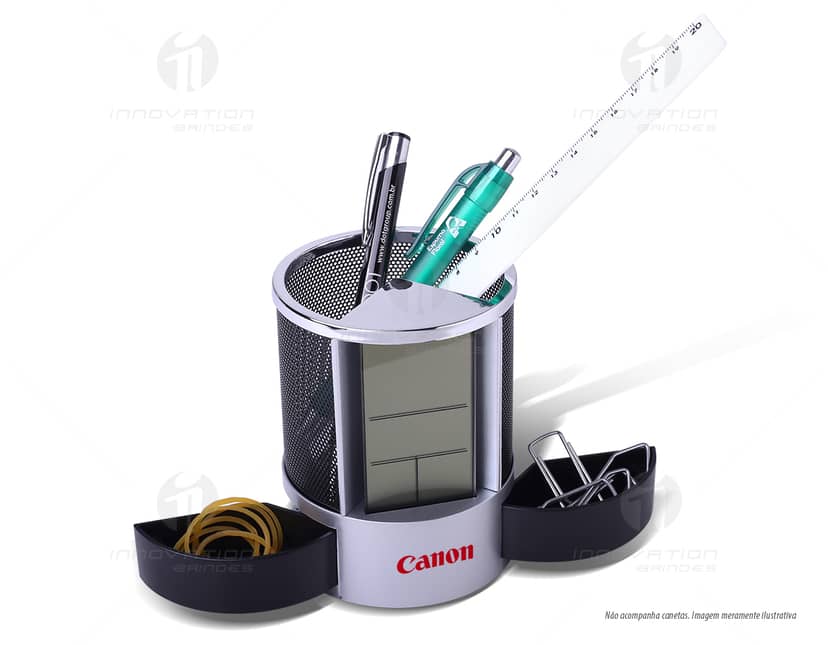 Kit com 6 porta copos em formato quadrado com estampa floral colorida sobre fundo branco.