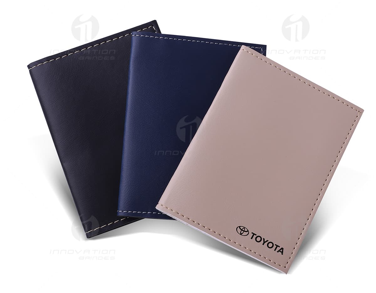 Kit com 6 porta copos em diferentes cores e estampas. Kit com 6 porta copos em diferentes cores e estampas.