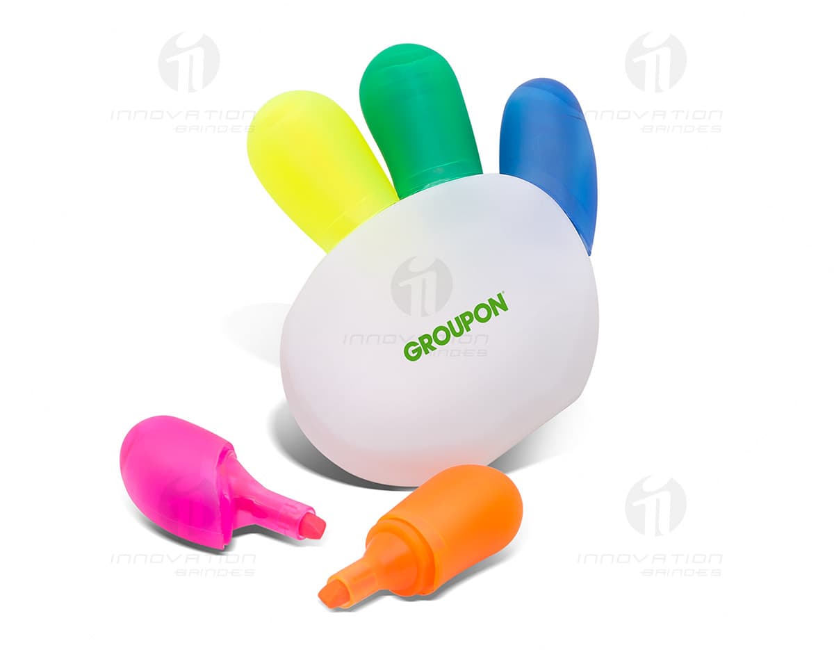 Kit com 6 porta copos em formato redondo e com estampas coloridas de frutas tropicais. Kit com 6 porta copos em formato redondo e com estampas coloridas de frutas tropicais.