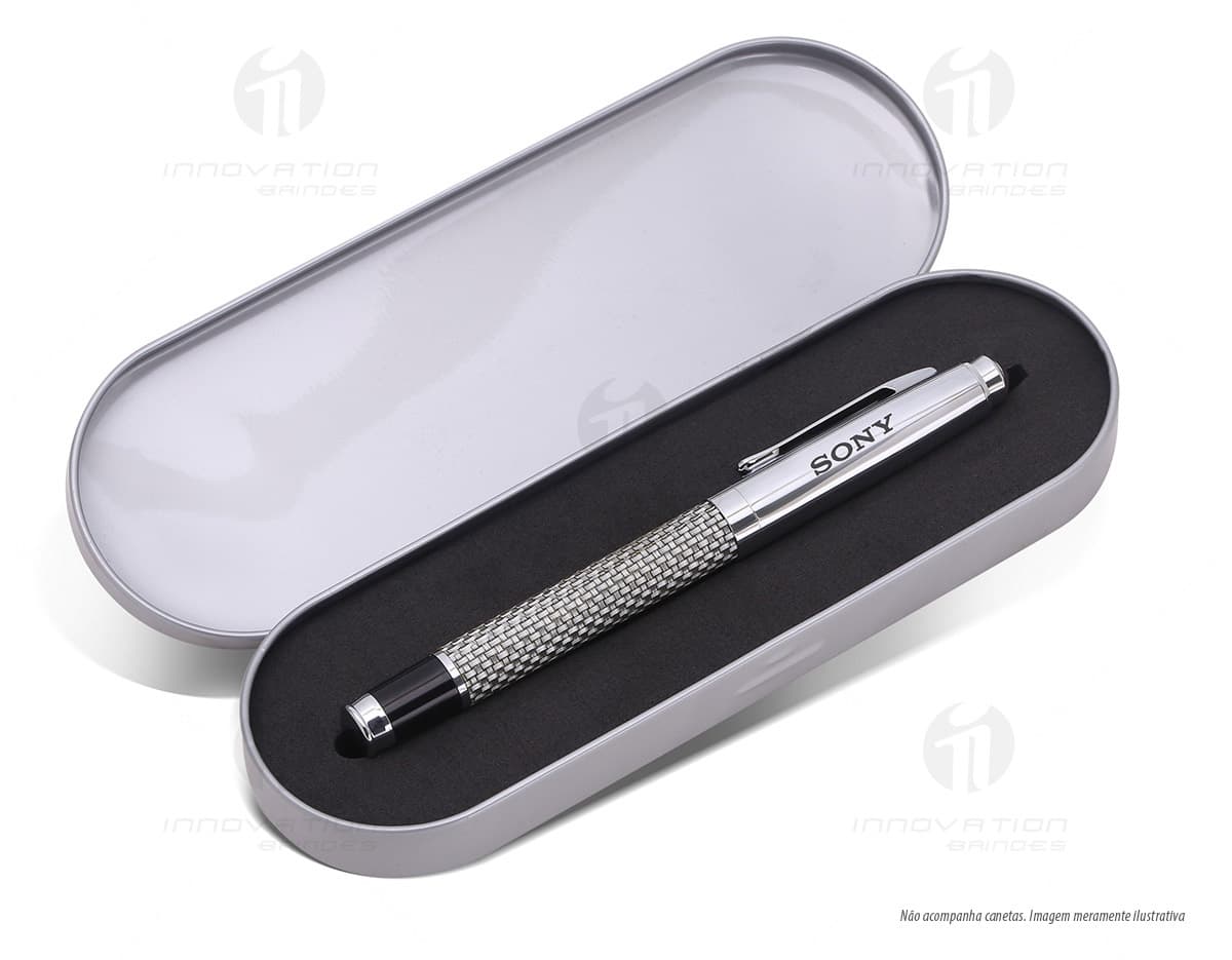 Estojo Esmaltado para Caneta em tom de azul claro com detalhes dourados. Estojo Esmaltado para Caneta em tom de azul claro com detalhes dourados.