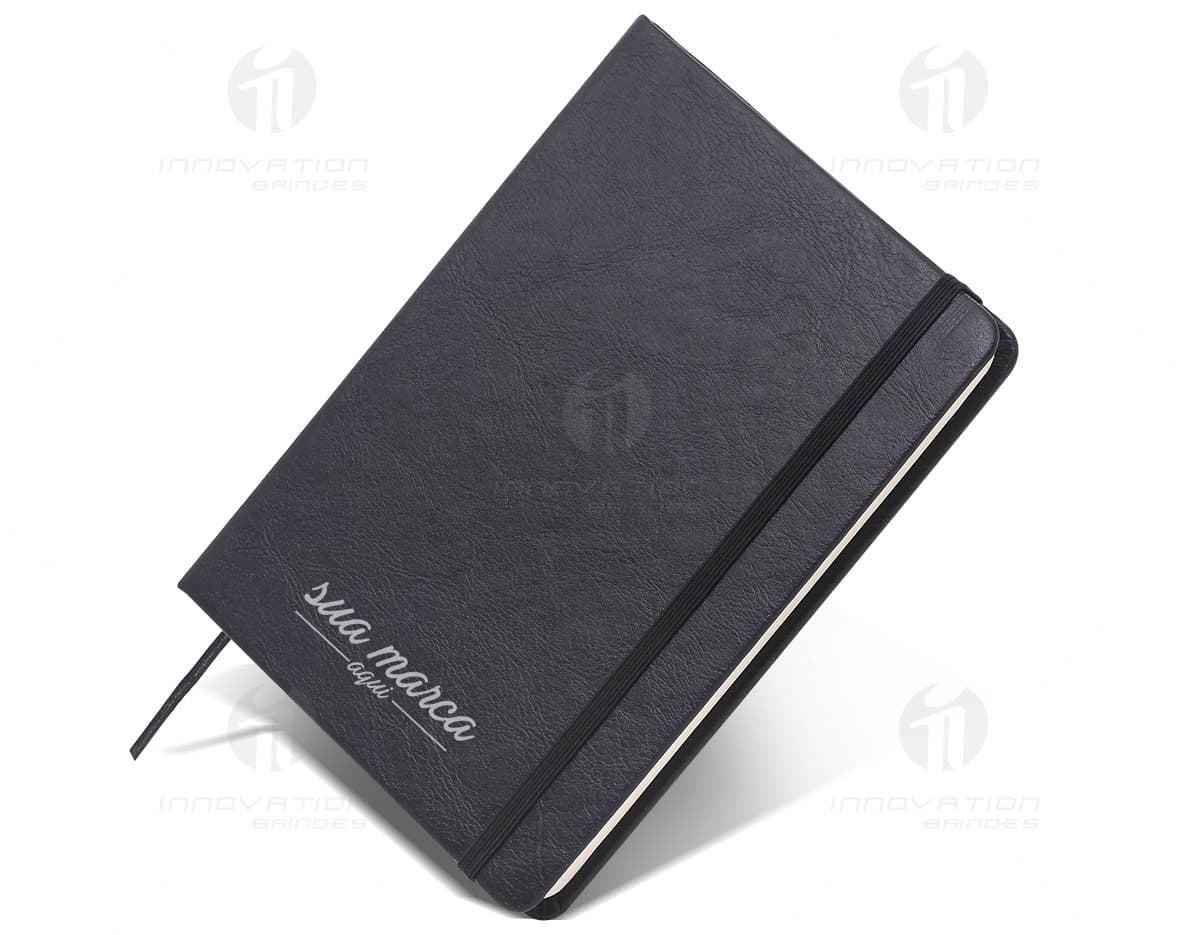 Seis porta copos de cores variadas organizados em um kit. Seis porta copos de cores variadas organizados em um kit.