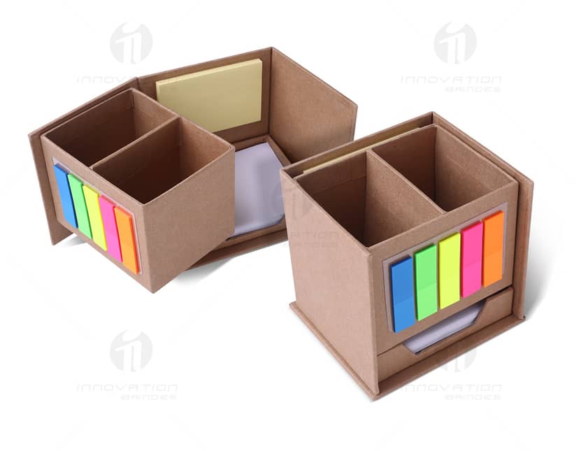 Kit com 6 porta copos em formato redondo e estampados com desenhos coloridos de animais da floresta.