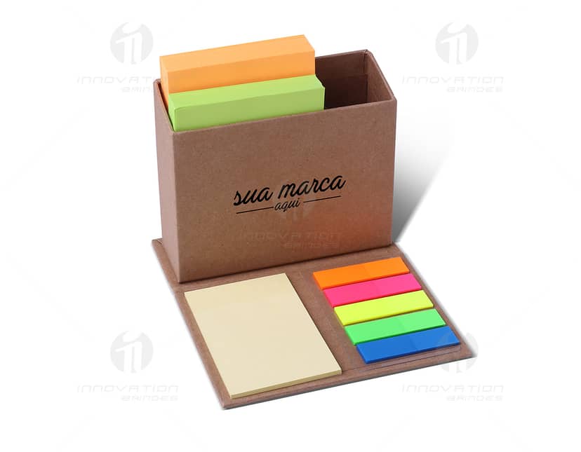 Bloco de anotações dobrável - Mantenha suas ideias sempre à mão. Prático e funcional para manter suas tarefas organizadas. Ideal para uso no escritório, na escola ou em casa. Aproveite o espaço colorido e adesivo para lembrar de todos os seus compromissos. Adquira já o seu!