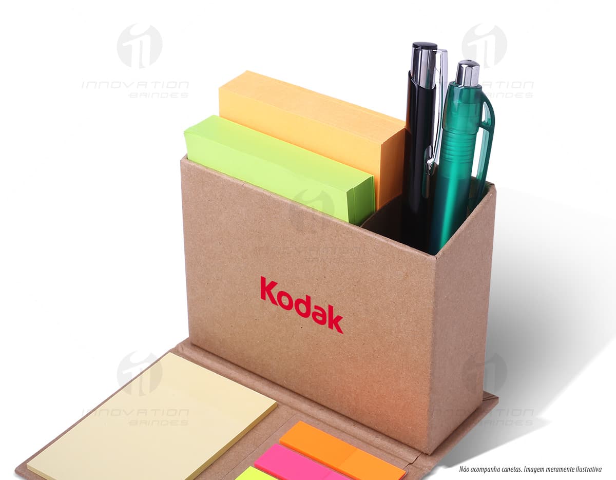 Bloco Dobrável com Notas Autoadesivas em diversas cores e tamanhos. Bloco Dobrável com Notas Autoadesivas em diversas cores e tamanhos.