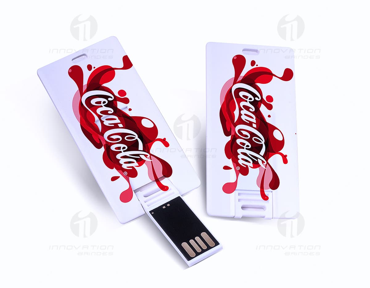 Kit com 6 porta copos em formato circular, feitos em material resistente e com ilustrações coloridas de frutas tropicais. Kit com 6 porta copos em formato circular, feitos em material resistente e com ilustrações coloridas de frutas tropicais.