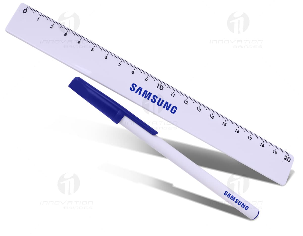 Kit ferramenta em forma de pneu com 20 peças diversas. Kit ferramenta em forma de pneu com 20 peças diversas.
