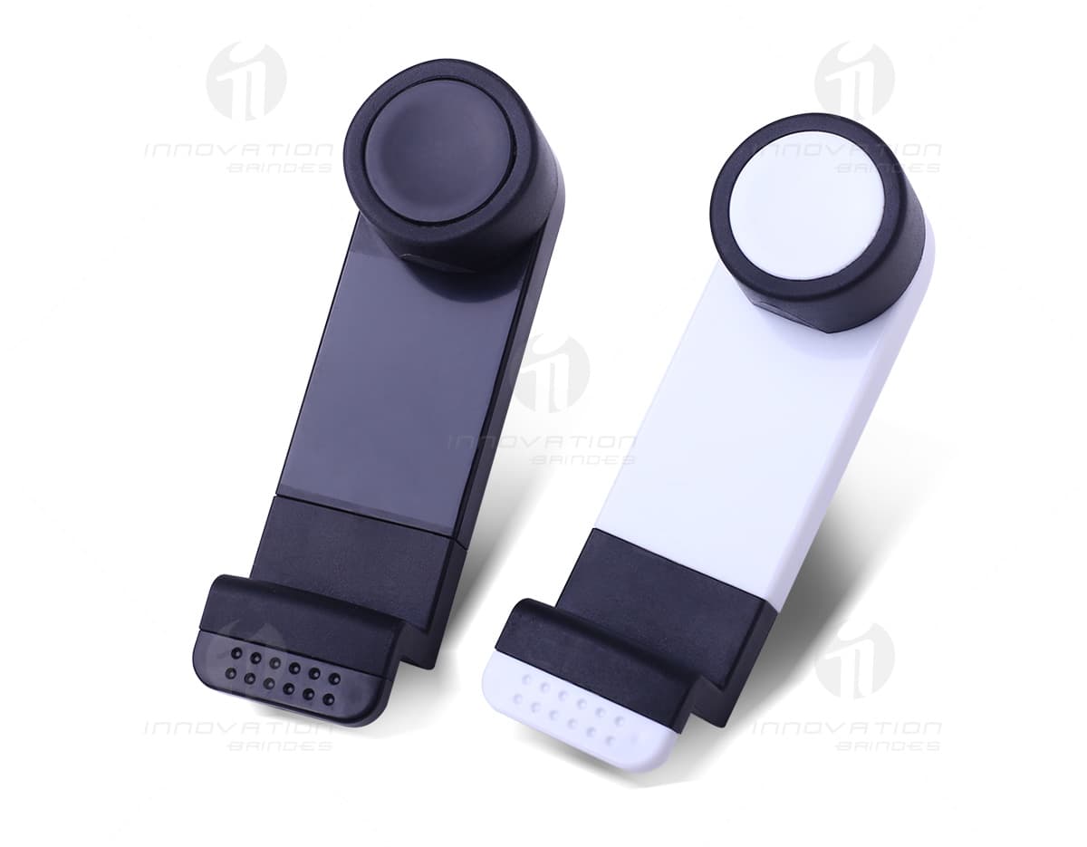 Kit com 6 porta copos em formato redondo e cores variadas, feitos de material resistente e antiderrapante. Kit com 6 porta copos em formato redondo e cores variadas, feitos de material resistente e antiderrapante.