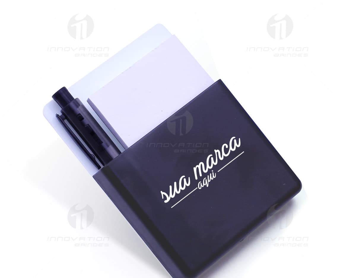 Kit com 6 porta copos em cores variadas, feitos de material resistente e lavável. Kit com 6 porta copos em cores variadas, feitos de material resistente e lavável.