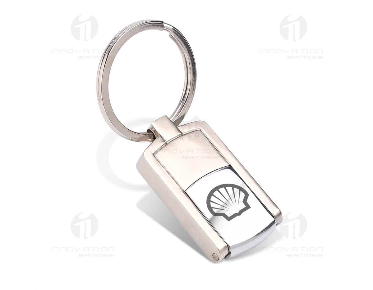 Imagem de um mini pen drive chaveiro de 8GB em destaque. Imagem de um mini pen drive chaveiro de 8GB em destaque.