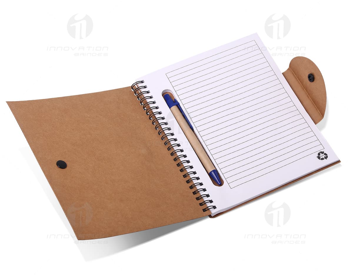 Kit com 6 porta copos em formato redondo, feitos de material resistente e durável. Cada porta copo possui estampa de diferentes paisagens naturais, ideais para proteger superfícies de copos e canecas. Kit com 6 porta copos em formato redondo, feitos de material resistente e durável. Cada porta copo possui estampa de diferentes paisagens naturais, ideais para proteger superfícies de copos e canecas.