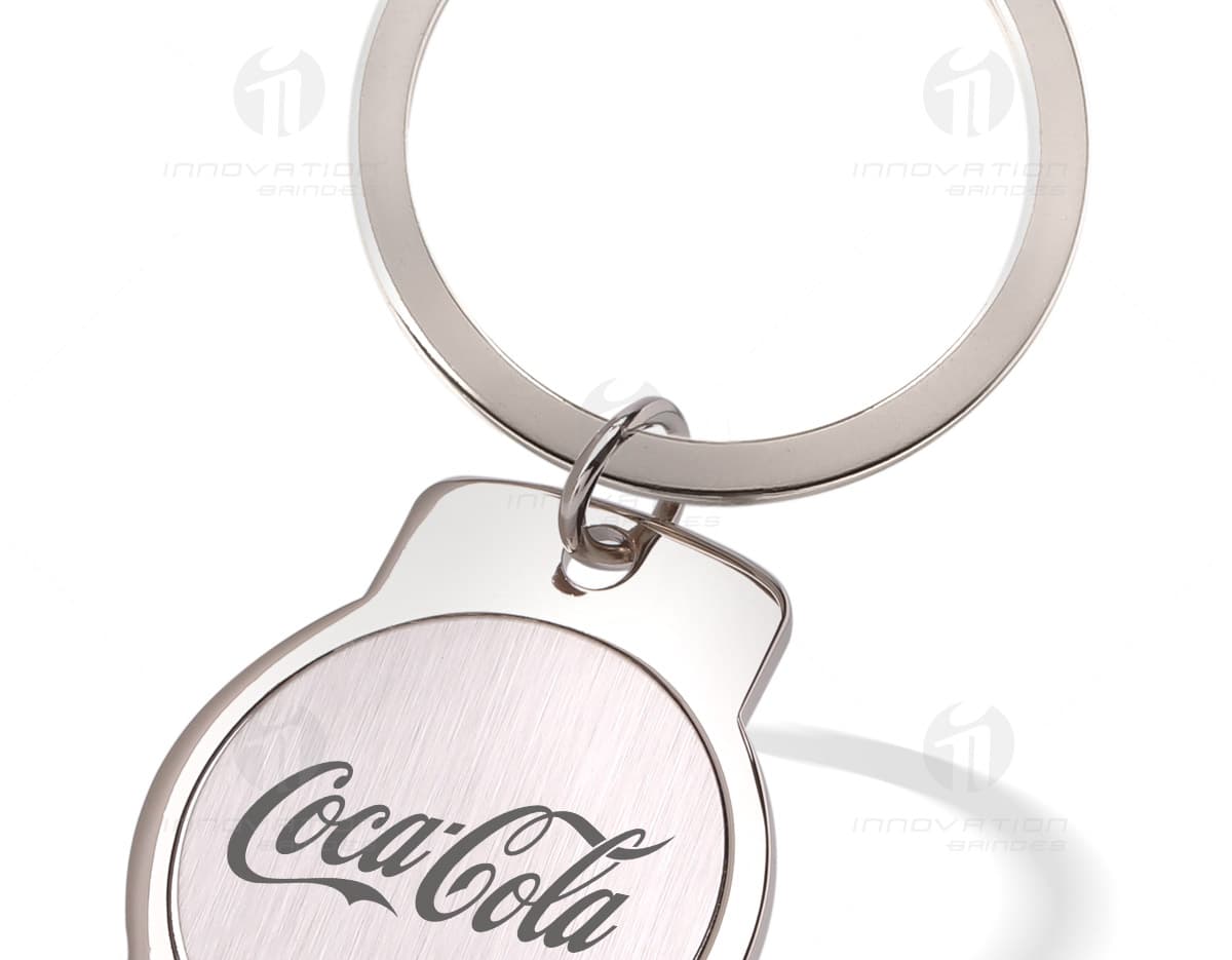 Chaveiro de metal com abridor 10. Chaveiro de metal com abridor 10.