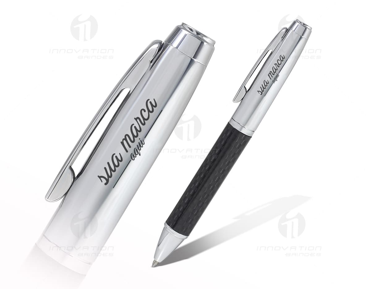 Caneta de metal com touch na cor prata, com ponta touch na parte superior e design elegante. Caneta de metal com touch na cor prata, com ponta touch na parte superior e design elegante.
