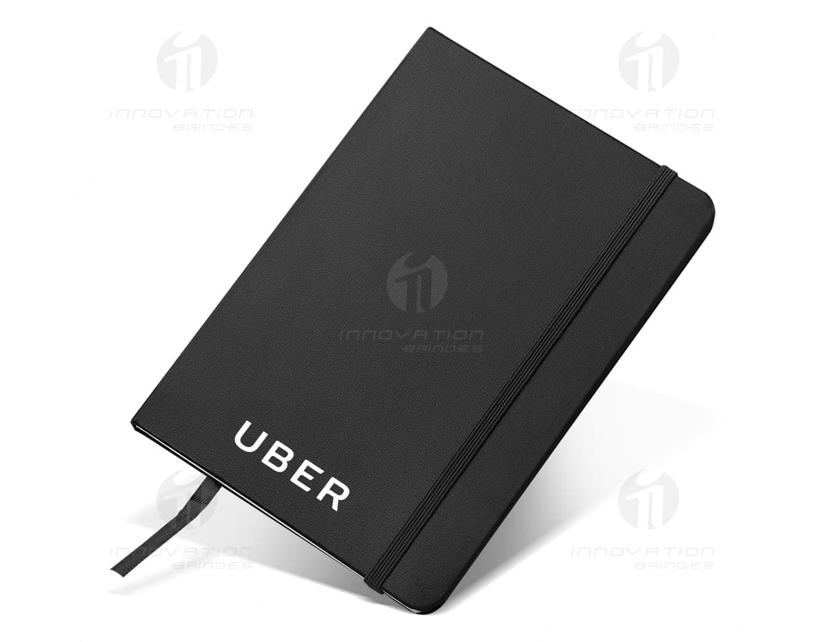 Kit com 6 porta copos em formato quadrado, feitos de material resistente e com estampas coloridas de bebidas diferentes. Kit com 6 porta copos em formato quadrado, feitos de material resistente e com estampas coloridas de bebidas diferentes.