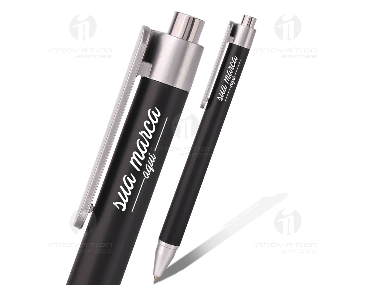 Chaveiro prancha de metal com abridor de garrafas. Chaveiro prancha de metal com abridor de garrafas.