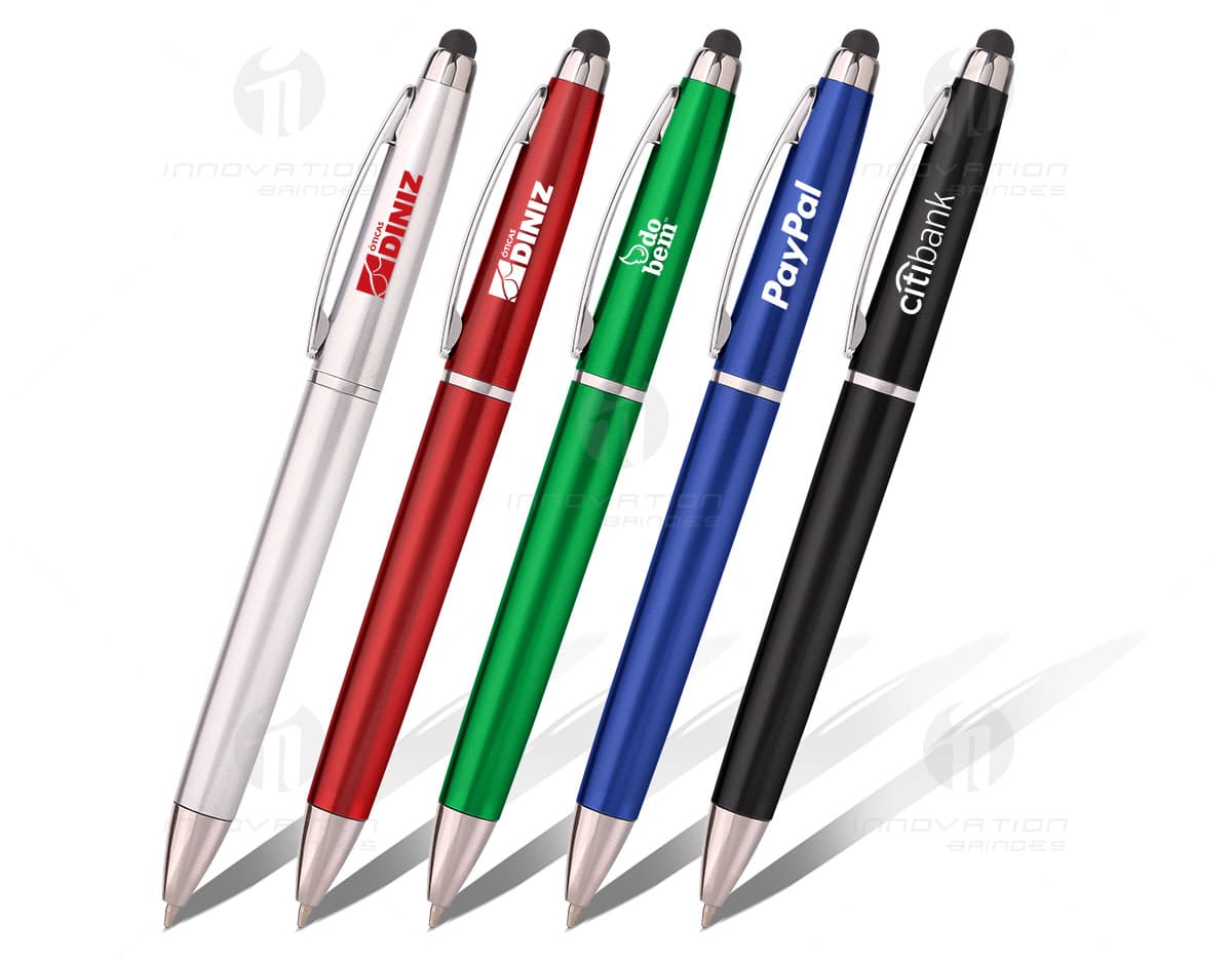 Kit com 6 porta copos em formato redondo, feitos de material resistente e com estampas variadas de frutas tropicais. Kit com 6 porta copos em formato redondo, feitos de material resistente e com estampas variadas de frutas tropicais.