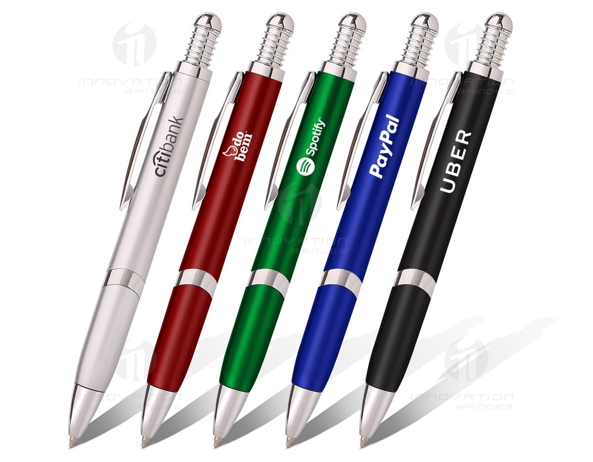 Kit com 6 porta copos em formato redondo, feitos de material resistente e com estampas coloridas de frutas. Kit com 6 porta copos em formato redondo, feitos de material resistente e com estampas coloridas de frutas.