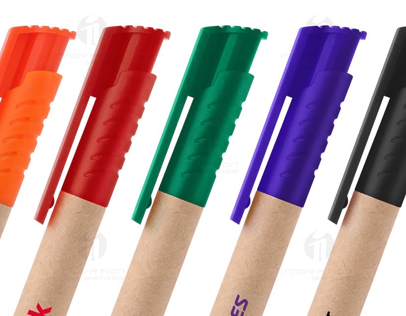 Kit com 6 porta copos em cores variadas, sendo dois azuis, dois vermelhos e dois amarelos, todos feitos de silicone antiderrapante.