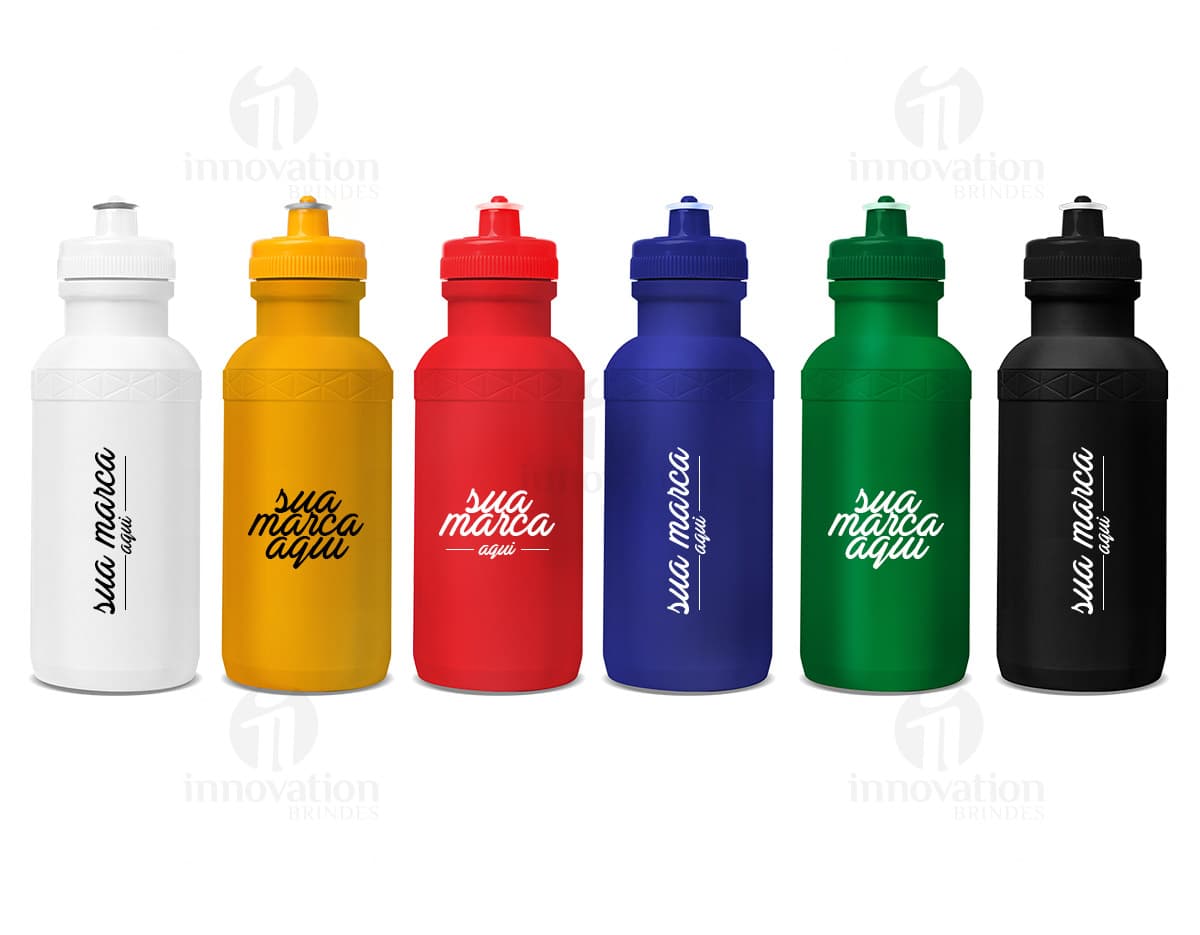 Kit com 6 porta copos em diferentes cores e estilos, feitos de material resistente e antiderrapante. Kit com 6 porta copos em diferentes cores e estilos, feitos de material resistente e antiderrapante.