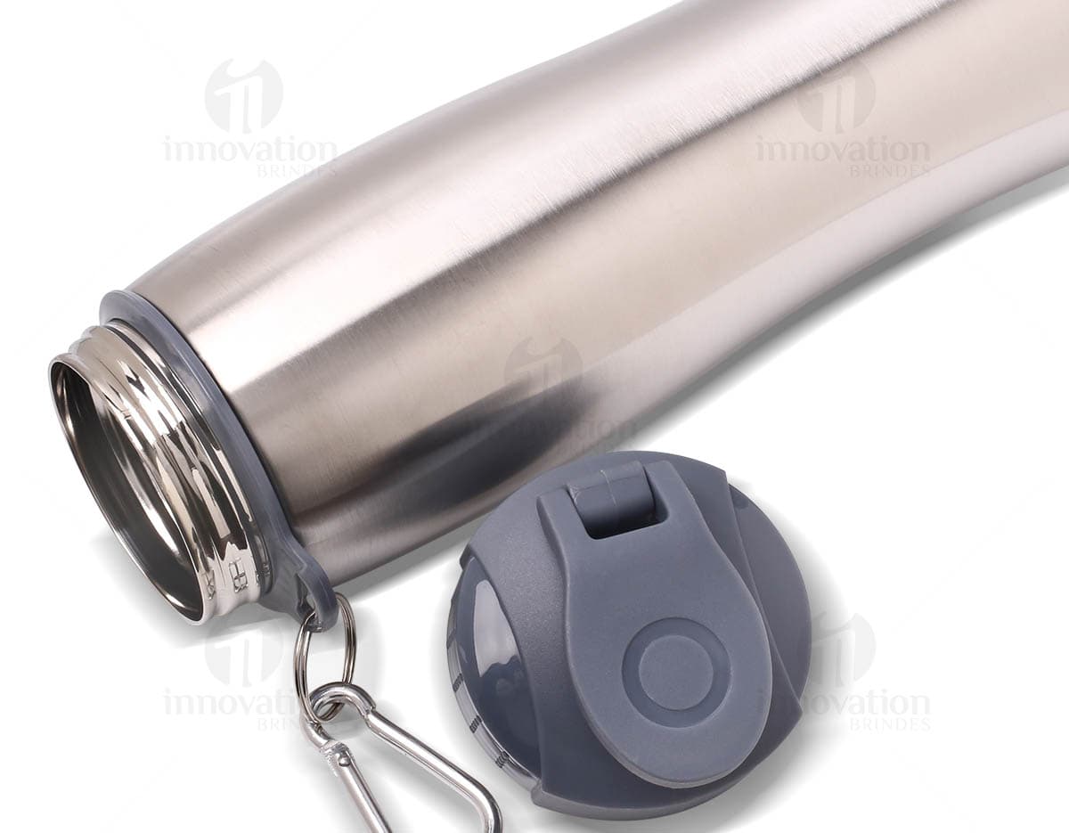 squeeze de inox 750ml com tampa e mosquetão squeeze de inox 750ml com tampa e mosquetão