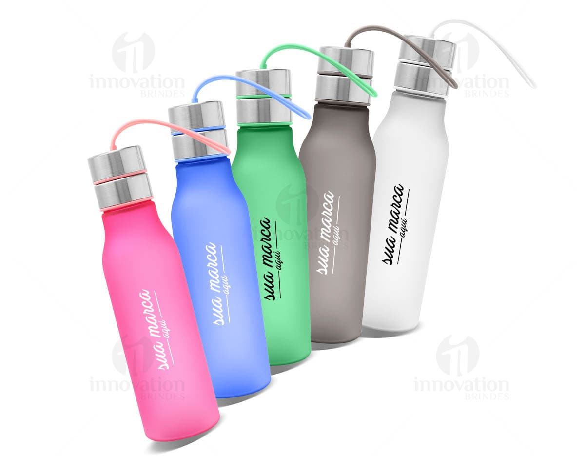Kit com 6 porta copos em designs variados, feitos de material resistente e antiderrapante. Cada porta copo possui um padrão colorido e tem formato redondo. Ideal para proteger superfícies de possíveis manchas de líquidos. Kit com 6 porta copos em designs variados, feitos de material resistente e antiderrapante. Cada porta copo possui um padrão colorido e tem formato redondo. Ideal para proteger superfícies de possíveis manchas de líquidos.