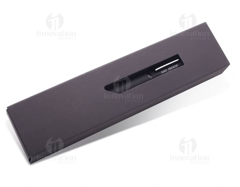 Kit com 6 porta copos em diferentes cores e estampas, feitos de material resistente.