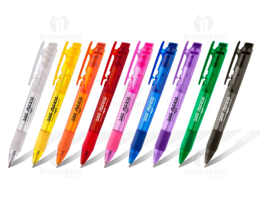 Kit com 6 porta copos em formato quadrado, feitos de madeira com estampas coloridas em estilo étnico. Cada porta copo possui um desenho diferente, como mandalas e flores.