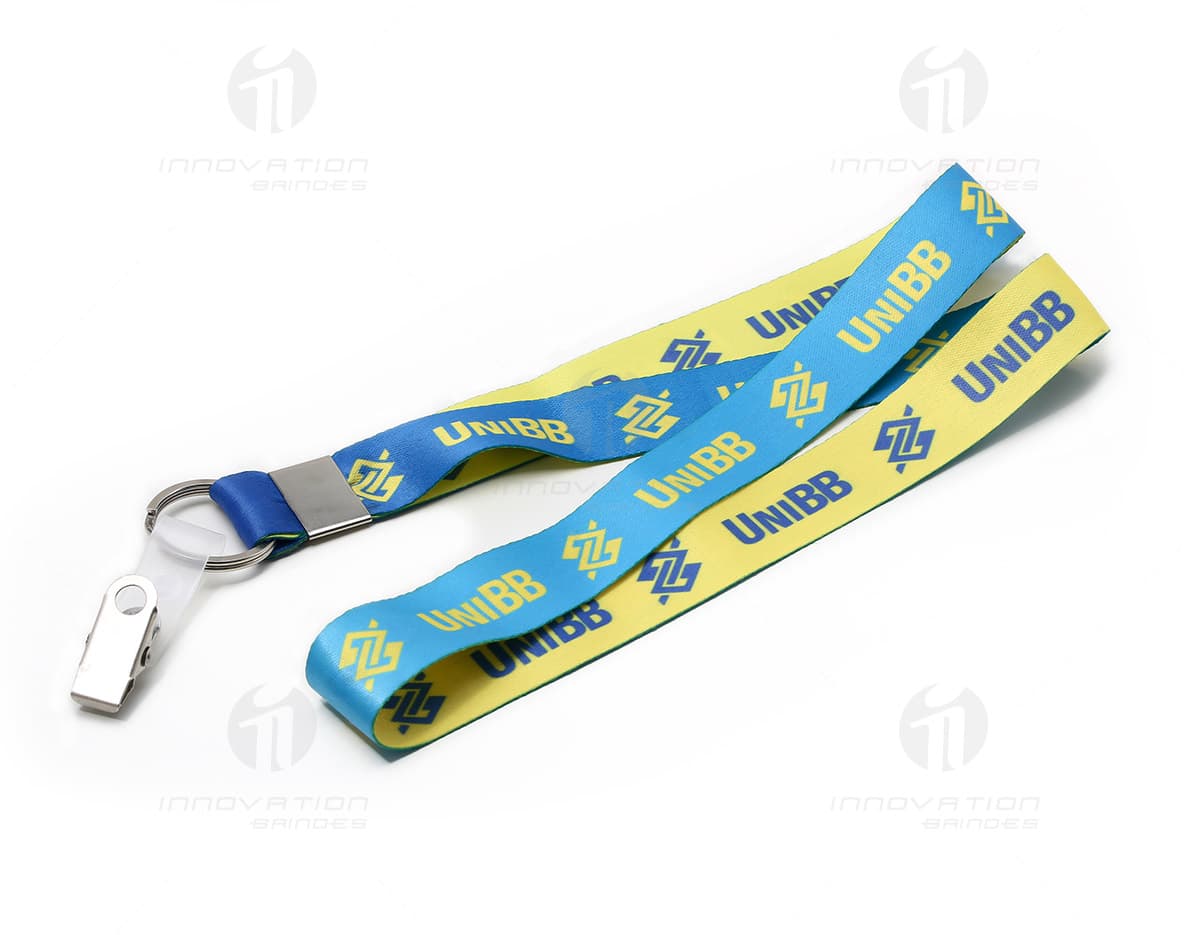 Squeeze plástico com borrifador de 700ml. Squeeze plástico com borrifador de 700ml.