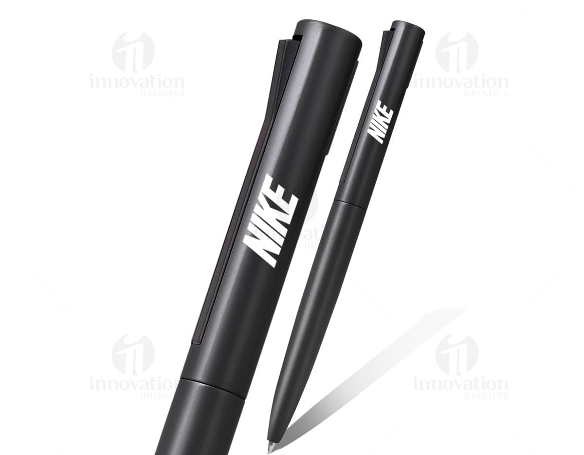 Kit com 6 porta copos em formato redondo e feitos de material resistente. Os porta copos possuem design colorido e divertido, ideal para proteger superfícies de possíveis manchas e arranhões causados pela umidade dos copos. Kit com 6 porta copos em formato redondo e feitos de material resistente. Os porta copos possuem design colorido e divertido, ideal para proteger superfícies de possíveis manchas e arranhões causados pela umidade dos copos.
