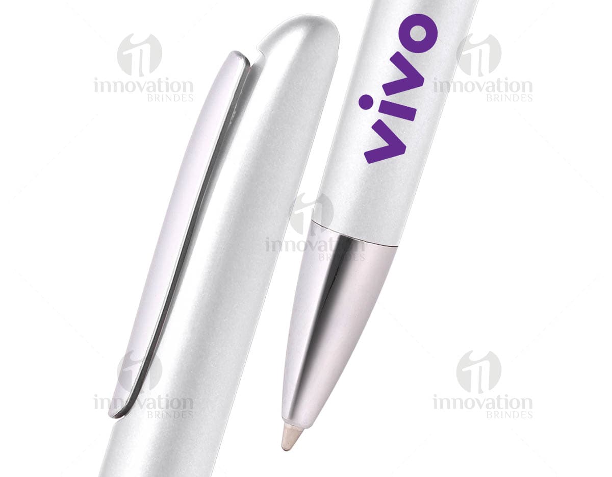 Bloco com calculadora de cor preta, com design elegante e moderno. A calculadora está embutida no bloco de papel, facilitando a realização de cálculos rapidamente. Ideal para uso no escritório ou em viagens. Bloco com calculadora de cor preta, com design elegante e moderno. A calculadora está embutida no bloco de papel, facilitando a realização de cálculos rapidamente. Ideal para uso no escritório ou em viagens.