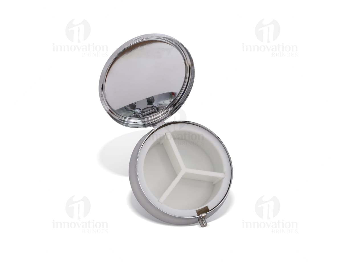 Lanterna com LED da marca Reca que saiu de linha. Lanterna com LED da marca Reca que saiu de linha.