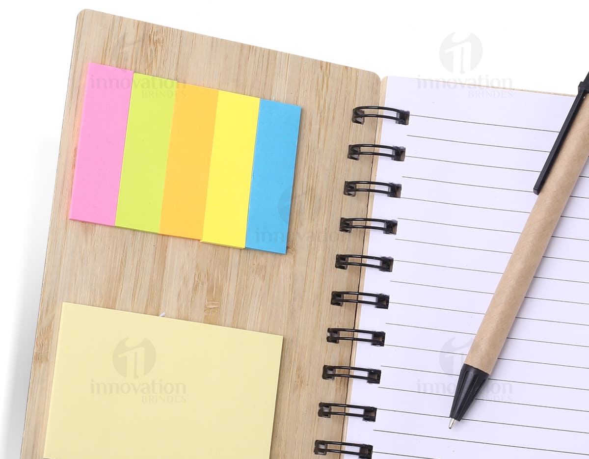 Bloco de anotações em bambu, ideal para escrita e organização. Perfeito para uso no escritório, na escola ou em casa. Mantenha suas tarefas em dia com esse bloco elegante e prático. Aproveite já! Bloco de anotações em bambu, ideal para escrita e organização. Perfeito para uso no escritório, na escola ou em casa. Mantenha suas tarefas em dia com esse bloco elegante e prático. Aproveite já!