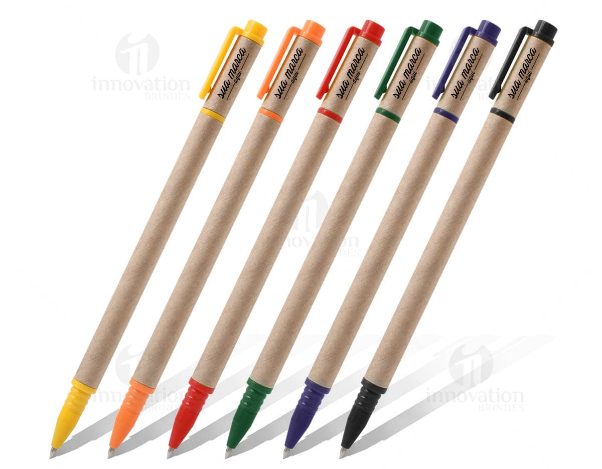Kit com 6 porta copos em formato quadrado, com estampas coloridas de animais. Os porta copos são feitos de material resistente e possuem acabamento brilhante. Kit com 6 porta copos em formato quadrado, com estampas coloridas de animais. Os porta copos são feitos de material resistente e possuem acabamento brilhante.