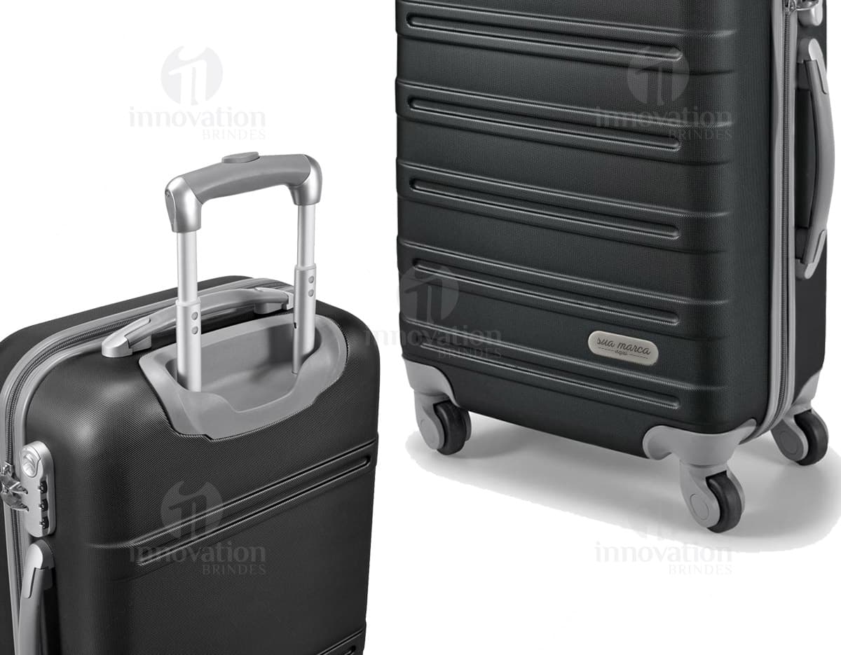 Mala de viagem com rodas e divisória em ABS, ideal para transportar equipamentos de informática e eletrônicos de forma segura e organizada. Perfeita para uso em escritórios, negócios e viagens. Cor preta, moderna e espaçosa, com design profissional e resistente. Mala de viagem com rodas e divisória em ABS, ideal para transportar equipamentos de informática e eletrônicos de forma segura e organizada. Perfeita para uso em escritórios, negócios e viagens. Cor preta, moderna e espaçosa, com design profissional e resistente.