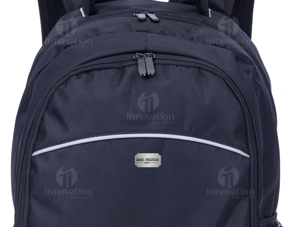 Mochila preta de polyester para notebook. Mochila preta de polyester para notebook.