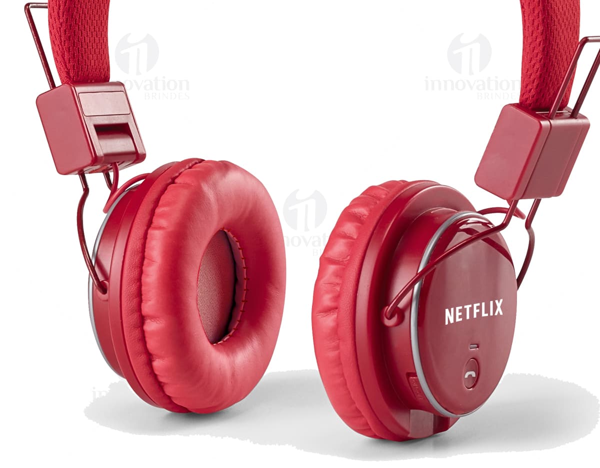 Kit com 6 porta copos em formato redondo com estampas geométricas coloridas em tons de azul, verde e rosa. Kit com 6 porta copos em formato redondo com estampas geométricas coloridas em tons de azul, verde e rosa.