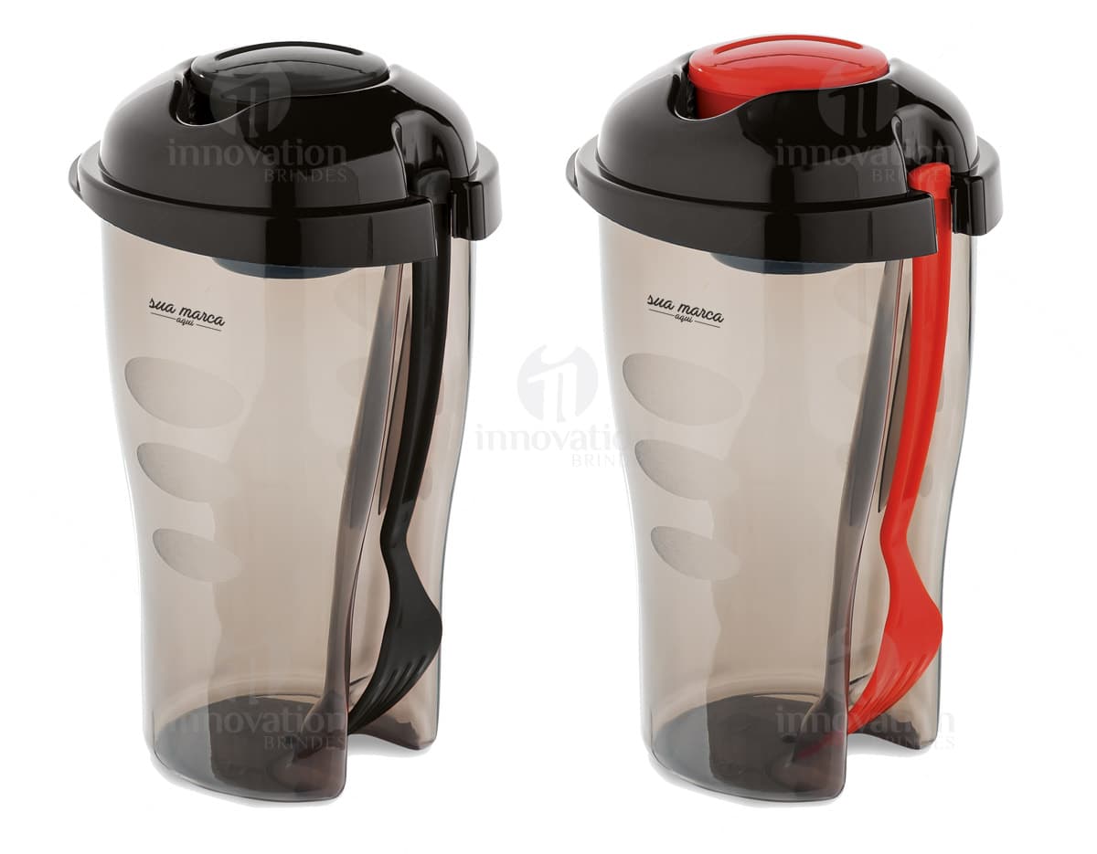 Copo para salada de 850ml em cor verde transparente, com tampa e garfo embutido. Copo para salada de 850ml em cor verde transparente, com tampa e garfo embutido.