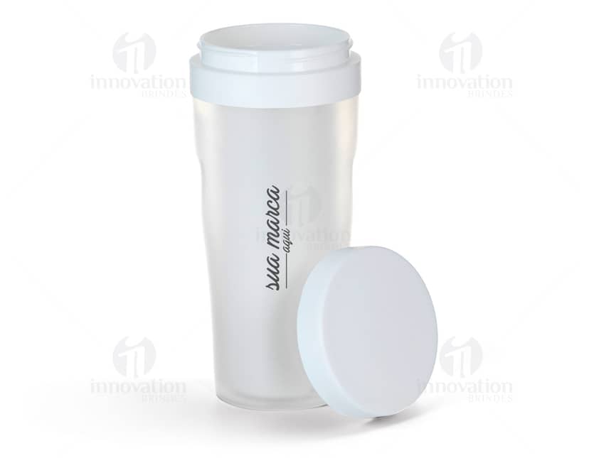 Kit com 6 porta copos em formato redondo, feitos de material resistente e com estampas coloridas de frutas tropicais.