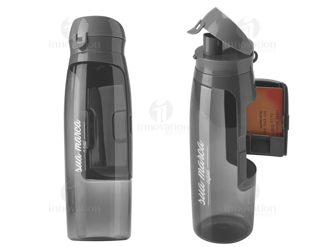 Porta cartões em metal em um ambiente de escritório com papel em branco, notebook, livro e caneta. Porta cartões em metal em um ambiente de escritório com papel em branco, notebook, livro e caneta.