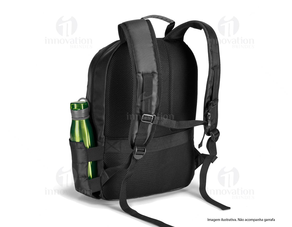 Caneca Térmica 350ml de cor branca com tampa de rosca e alça confortável. Caneca Térmica 350ml de cor branca com tampa de rosca e alça confortável.