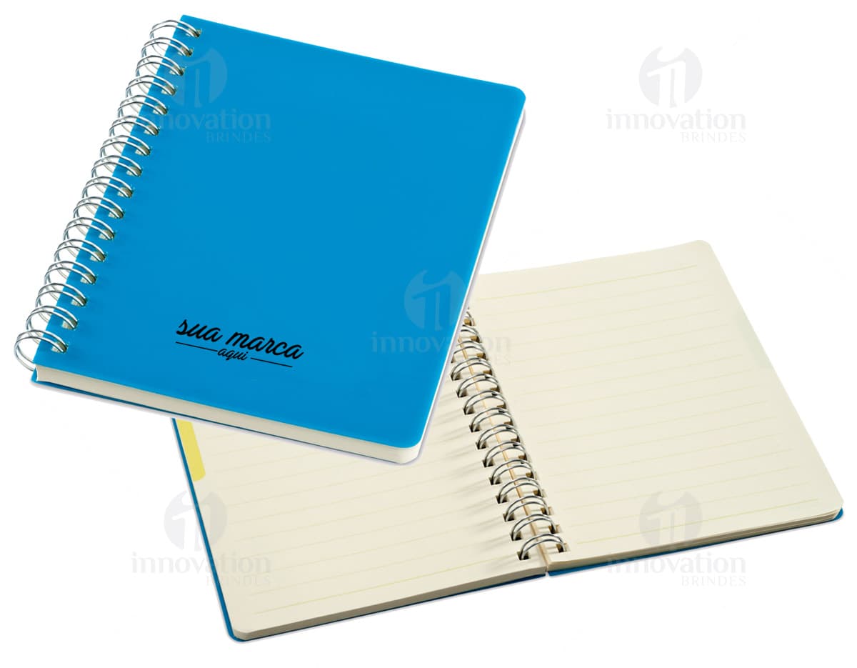 Caderno Pautado na Cor Creme. Caderno Pautado na Cor Creme.