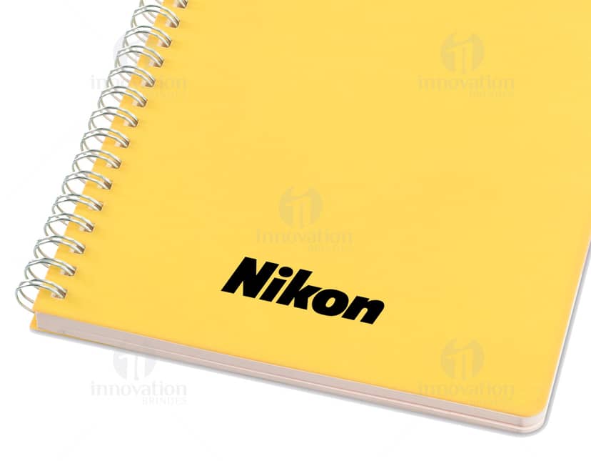 Kit com 6 porta copos em formato circular com estampas coloridas em diferentes modelos.